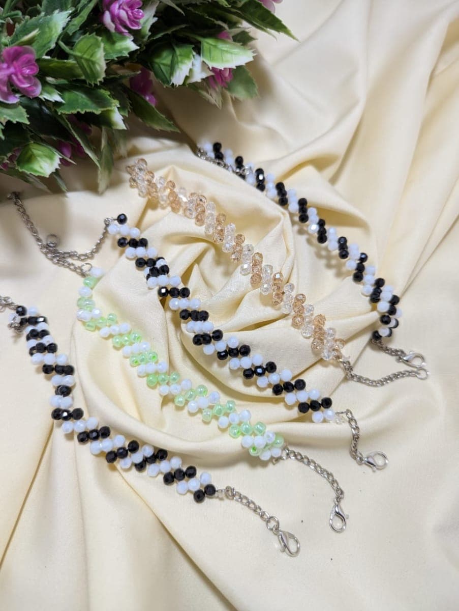 minimal moti bracelet